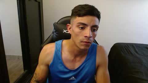 Snapshot of _schnnneider_ chatting on 10-31-25, 09:27 SCHNEIDER online show from 10-31-25, 09:27