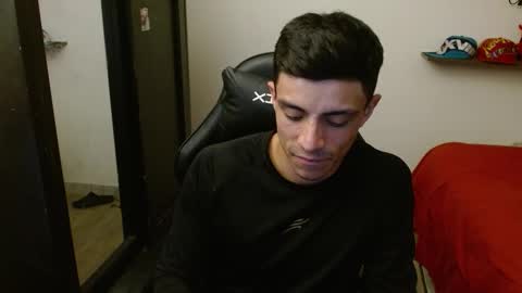 Snapshot of _schnnneider_ chatting on 11-12-25, 10:41 SCHNEIDER online show from 11-12-25, 10:41