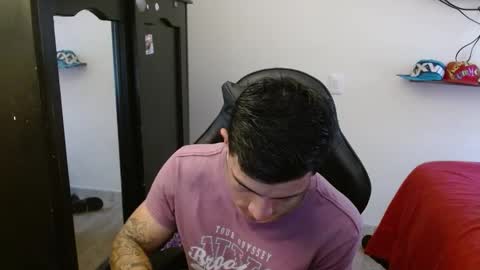 Snapshot of _schnnneider_ chatting on 11-16-25, 06:13 SCHNEIDER online show from 11-16-25, 06:13