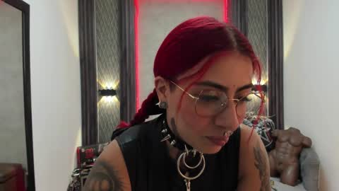 Selene online show from 02-12-25, 04:55