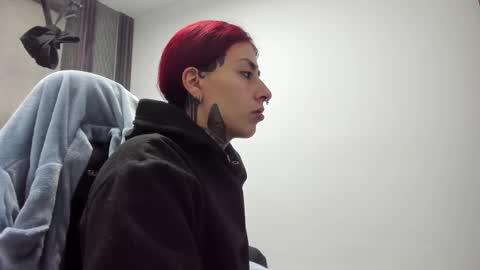 Selene online show from 02-06-26, 01:21