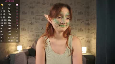 Amelie online show from 10-31-25, 02:51