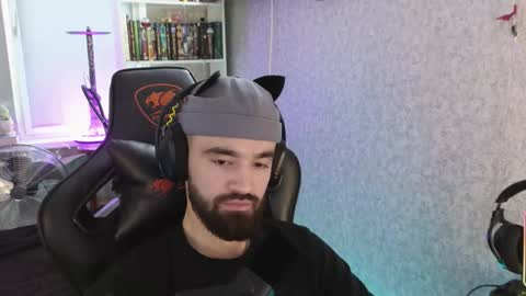 Ask me online show from 10-10-25, 02:27