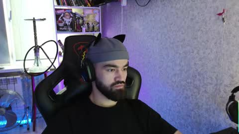 Ask me online show from 10-12-25, 05:39