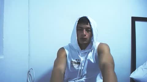 Juan Pablo-independent model online show from 12-18-25, 05:57