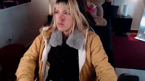 _sharlotte777 online show from 02-18-25, 01:11