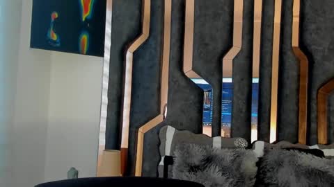 _silvia_vega_ online show from 12-25-24, 11:11