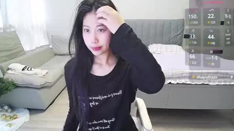 Snapshot of _smileflower_ chatting on 02-18-25, 04:37 winni online show from 02-18-25, 04:37