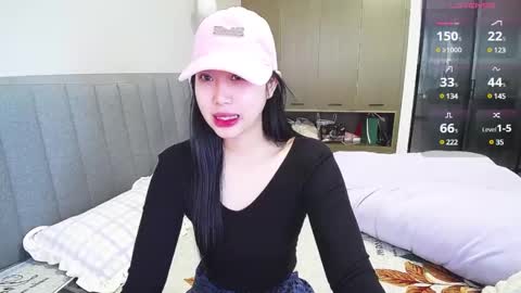 Snapshot of _smileflower_ chatting on 02-24-25, 03:12 winni online show from 02-24-25, 03:12