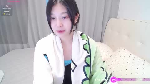 Snapshot of _smileflower_ chatting on 10-24-25, 03:14 winni online show from 10-24-25, 03:14