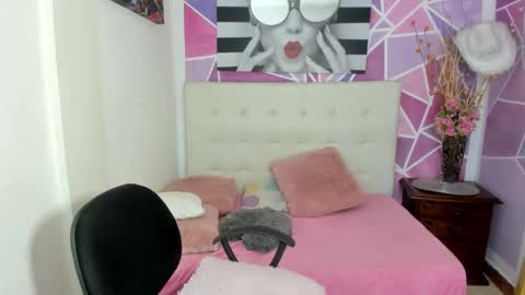 Sofia online show from 03-09-25, 02:29