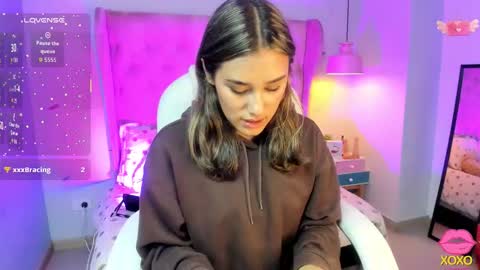 Snapshot of _sophie__miller chatting on 11-20-25, 08:19 Sophie online show from 11-20-25, 08:19