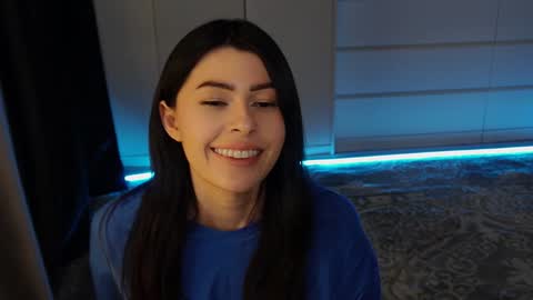 Sophy online show from 01-04-25, 04:12