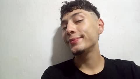 Alejandro Pinzon online show from 01-26-25, 08:03