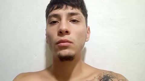 Alejandro Pinzon online show from 02-07-25, 06:02