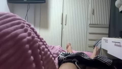 Alejandro Pinzon online show from 02-14-25, 01:56