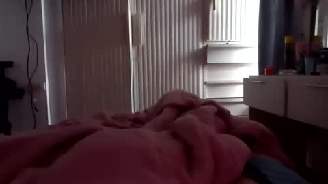 Alejandro Pinzon online show from 03-10-25, 02:05