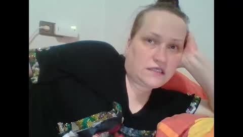 Melisa online show from 12-02-24, 05:48