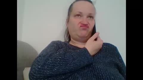 Melisa online show from 12-17-24, 07:29