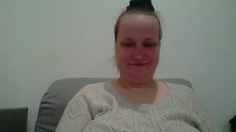 Melisa online show from 10-09-25, 03:04