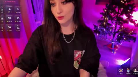 _sserendipityy_ online show from 02-01-26, 09:24