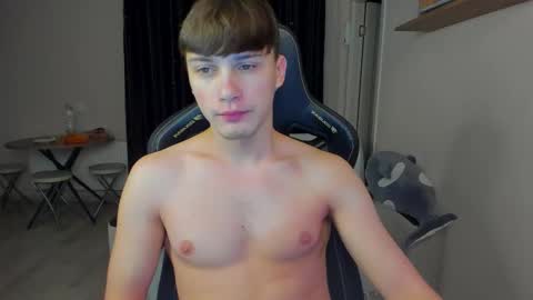 MARKPVT IS OPEN online show from 12-23-25, 04:21