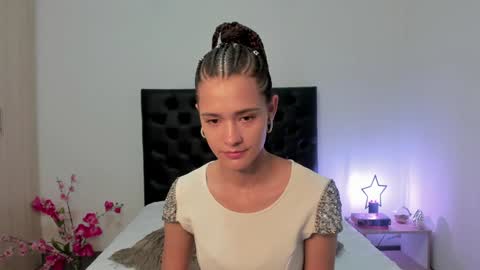 Sussi online show from 01-11-25, 01:32