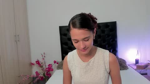Sussi online show from 01-30-25, 02:04