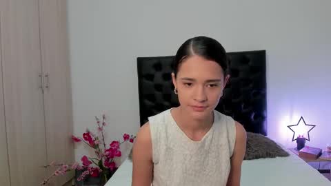 Sussi online show from 02-12-25, 01:27