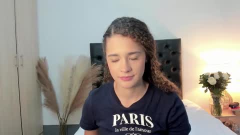 Sussi online show from 09-09-25, 01:43