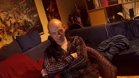 Sven online show from 10-20-25, 02:23