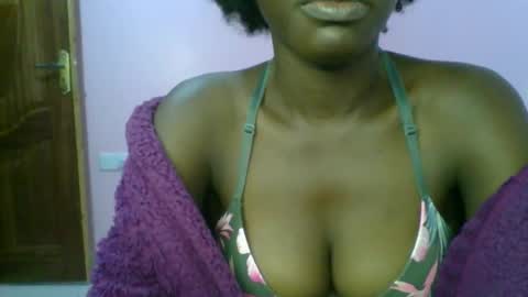 Snapshot of _sweet_gabriella chatting on 10-31-25, 08:21 Gabriella online show from 10-31-25, 08:21