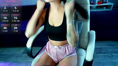 Snapshot of _sweet_ruby_ chatting on 10-06-25, 07:50 Milana welcome to my world online show from 10-06-25, 07:50