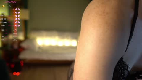 Snapshot of _the_sun_ chatting on 12-02-24, 09:39 Evi online show from 12-02-24, 09:39