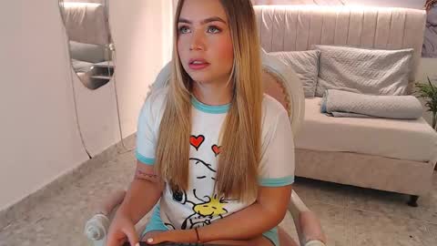 _tiffany1 online show from 11-04-25, 10:09