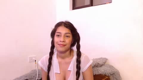 Snapshot of _tommyandanabel_ chatting on 01-19-25, 05:05 tommy and anabel online show from 01-19-25, 05:05
