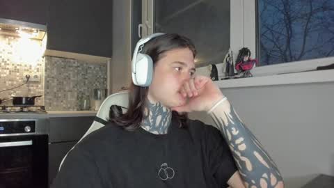 _torfin_ online show from 03-11-25, 03:48