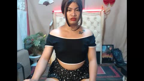 _urmorena_ online show from 10-06-25, 11:07