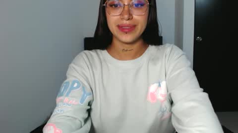 Snapshot of _valentinax_ chatting on 02-04-26, 11:27 Vale online show from 02-04-26, 11:27