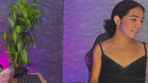 Valeria Montes online show from 10-04-25, 07:01