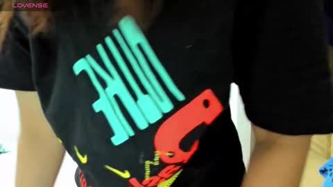 _valy_meghan_ online show from 12-31-24, 09:21