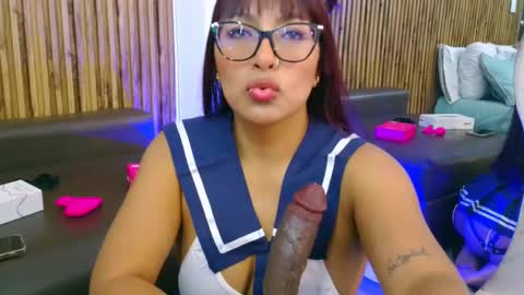 Veronica online show from 09-13-25, 01:55