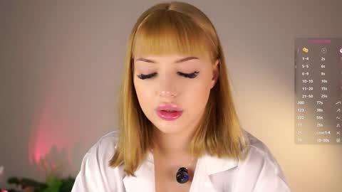Snapshot of _vi_vi_ chatting on 09-21-25, 05:47 Viola online show from 09-21-25, 05:47