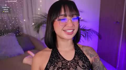 VICTORIA online show from 10-15-25, 01:17