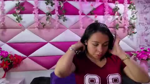 _violeta18_ online show from 11-06-25, 02:56
