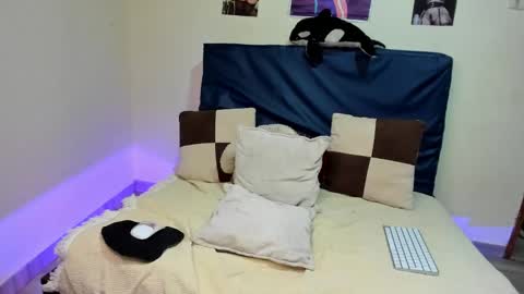 _viollette_ online show from 10-01-25, 11:44