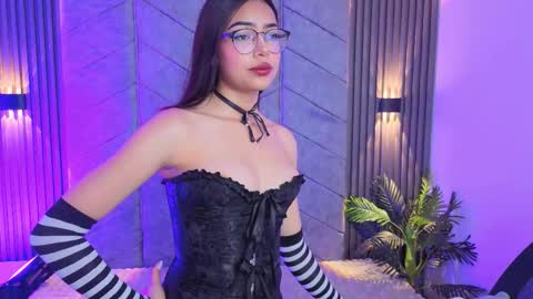   online show from 11-26-25, 08:10