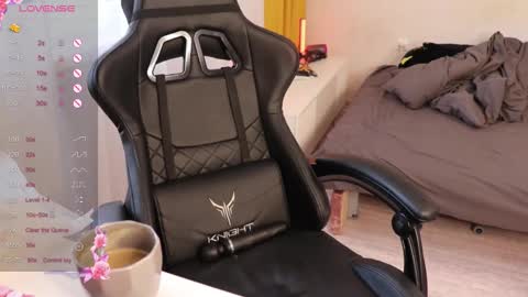 Alis online show from 10-08-25, 07:39