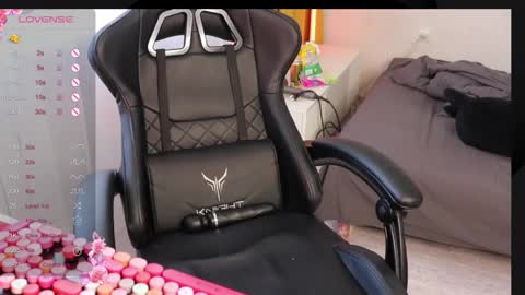 Alis online show from 10-11-25, 06:12