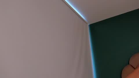  Vix  online show from 12-26-24, 03:31